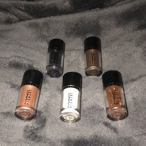 5 MAC pigments